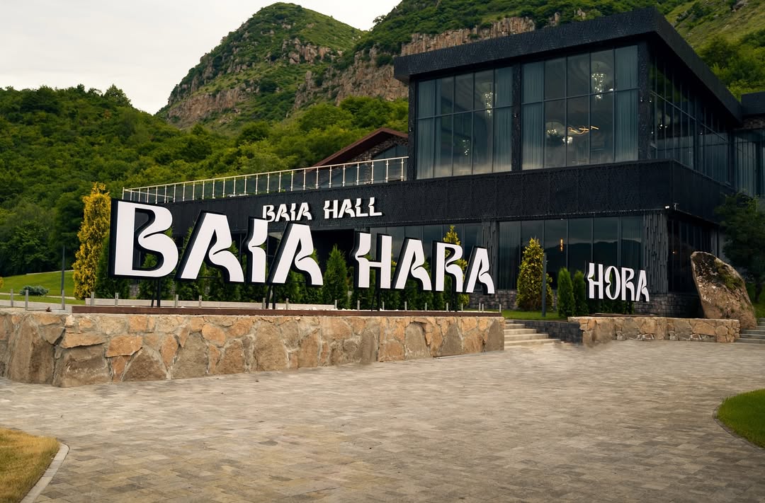 BAIA HARA-HORA